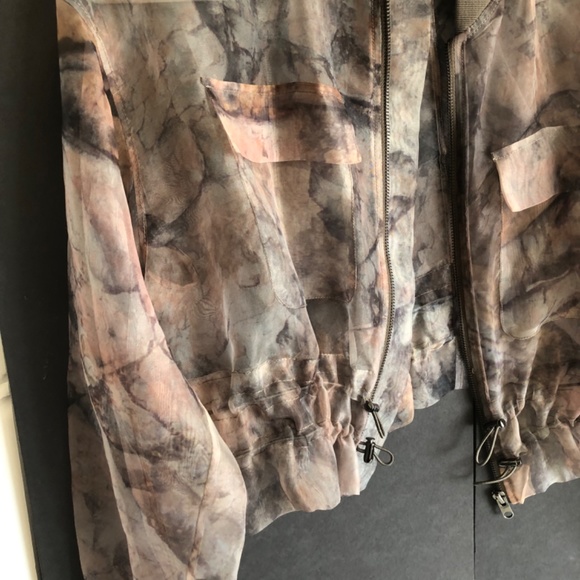 ♡ Sheer Jacket with zipper drawstring details - Picture 16 of 17